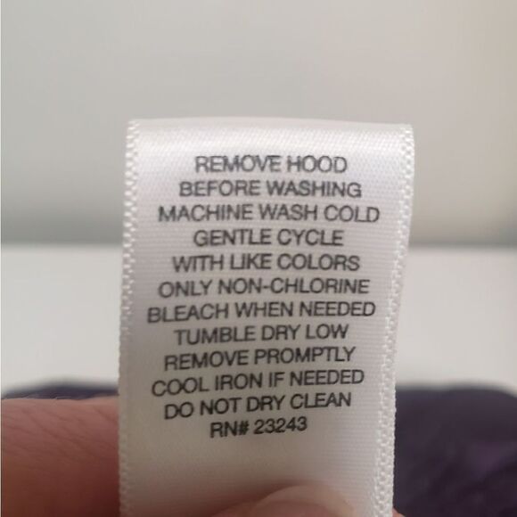 New‎ York & Company Outdoor Vest with Removable Faux Fur Hood - Picture 6 of 7